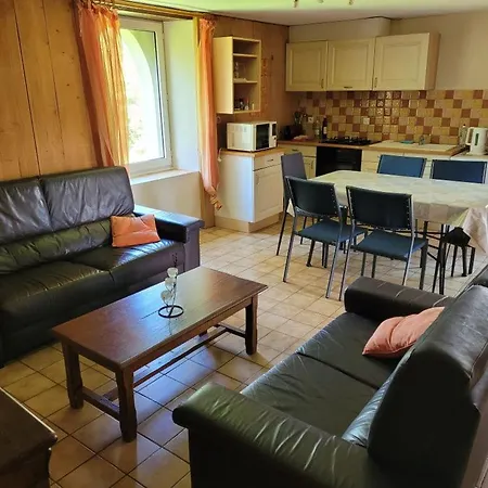 Guest house Domaine Des Escouanes 3*